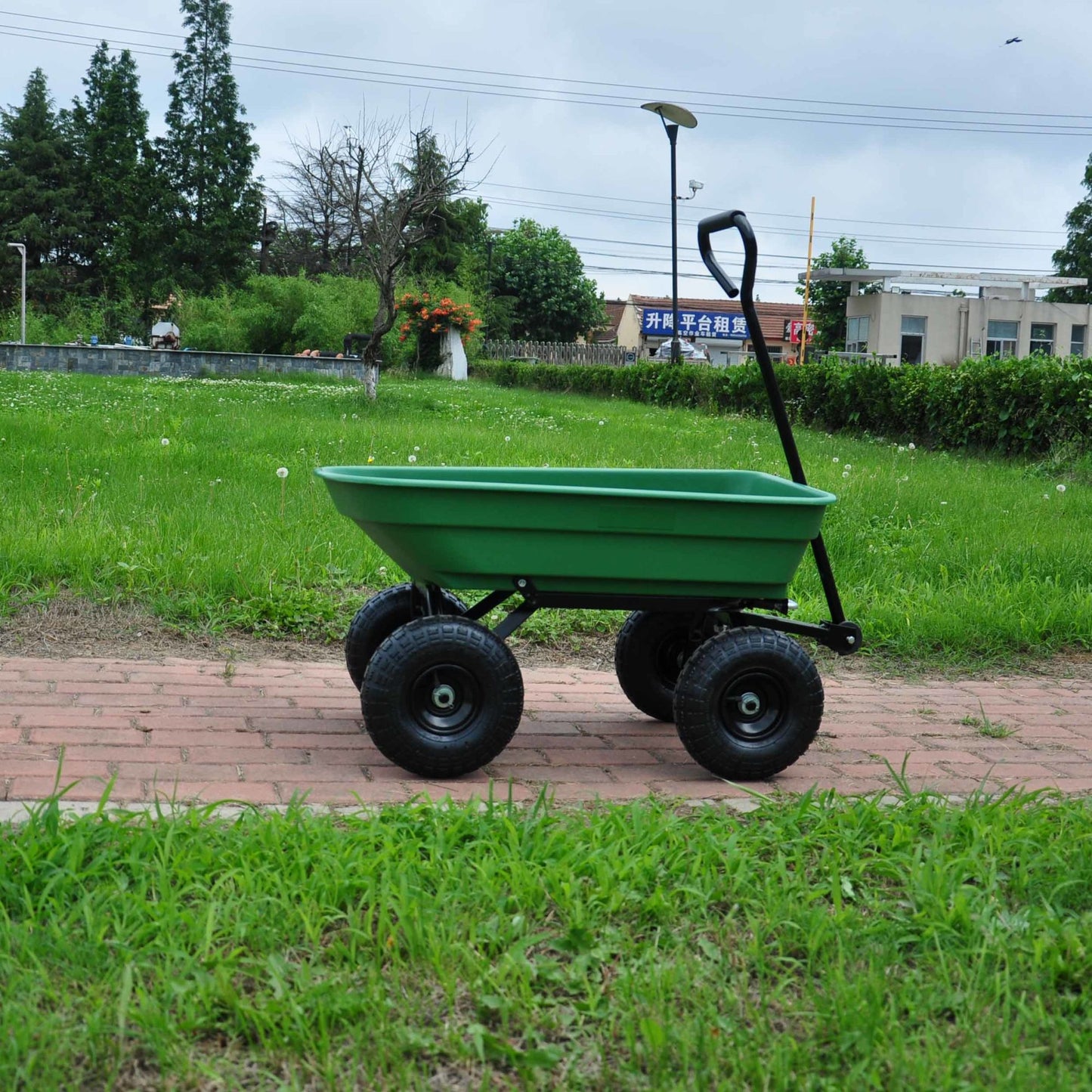 Folding Poly Garden dump truck with steel frame, 10 inches