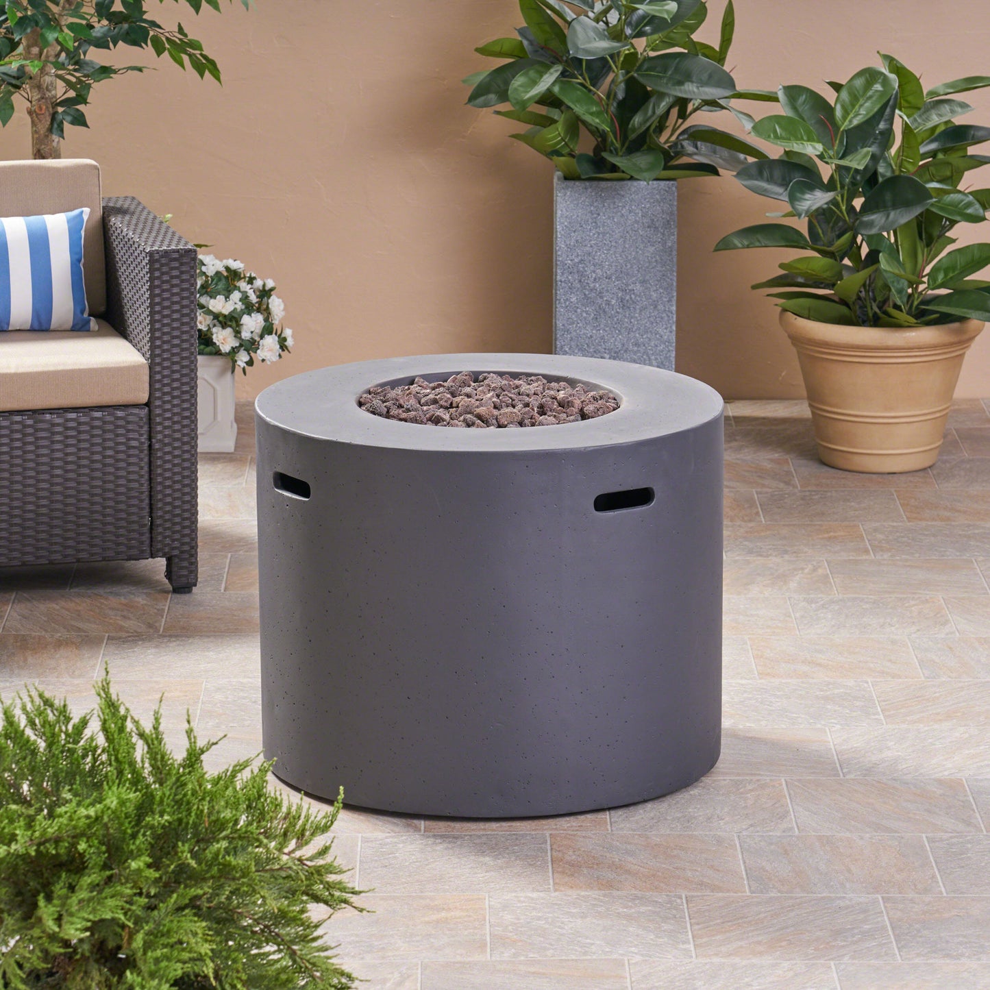 AIDAN 31" ROUND FIRE PIT- 40,000 BTU